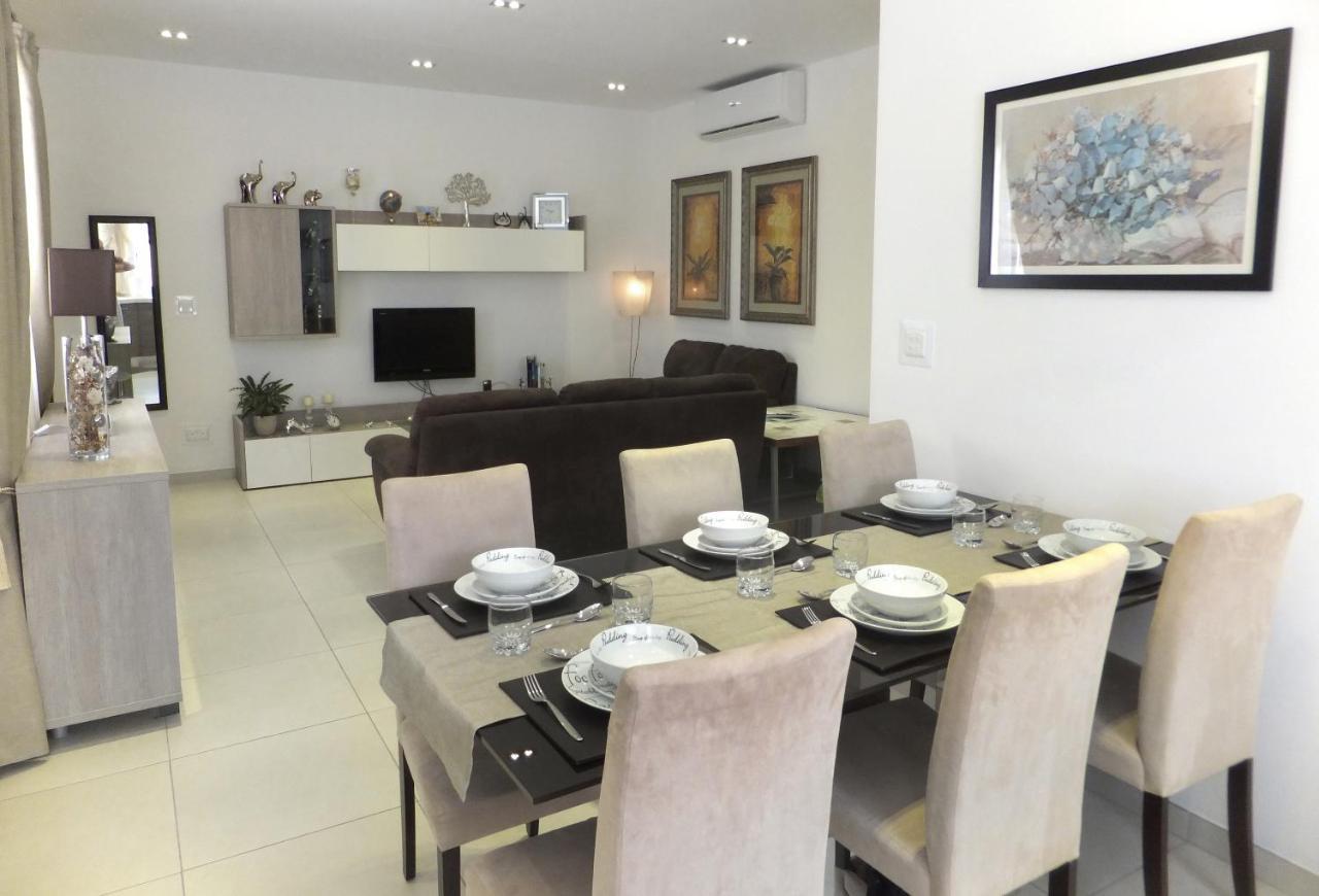 Cozy Rooms - Great Bus Connections - Free Parking Mosta Eksteriør billede